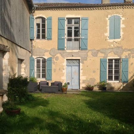 Ancien Presbytere Au Coeur Du Village Mauvezin  Экстерьер фото